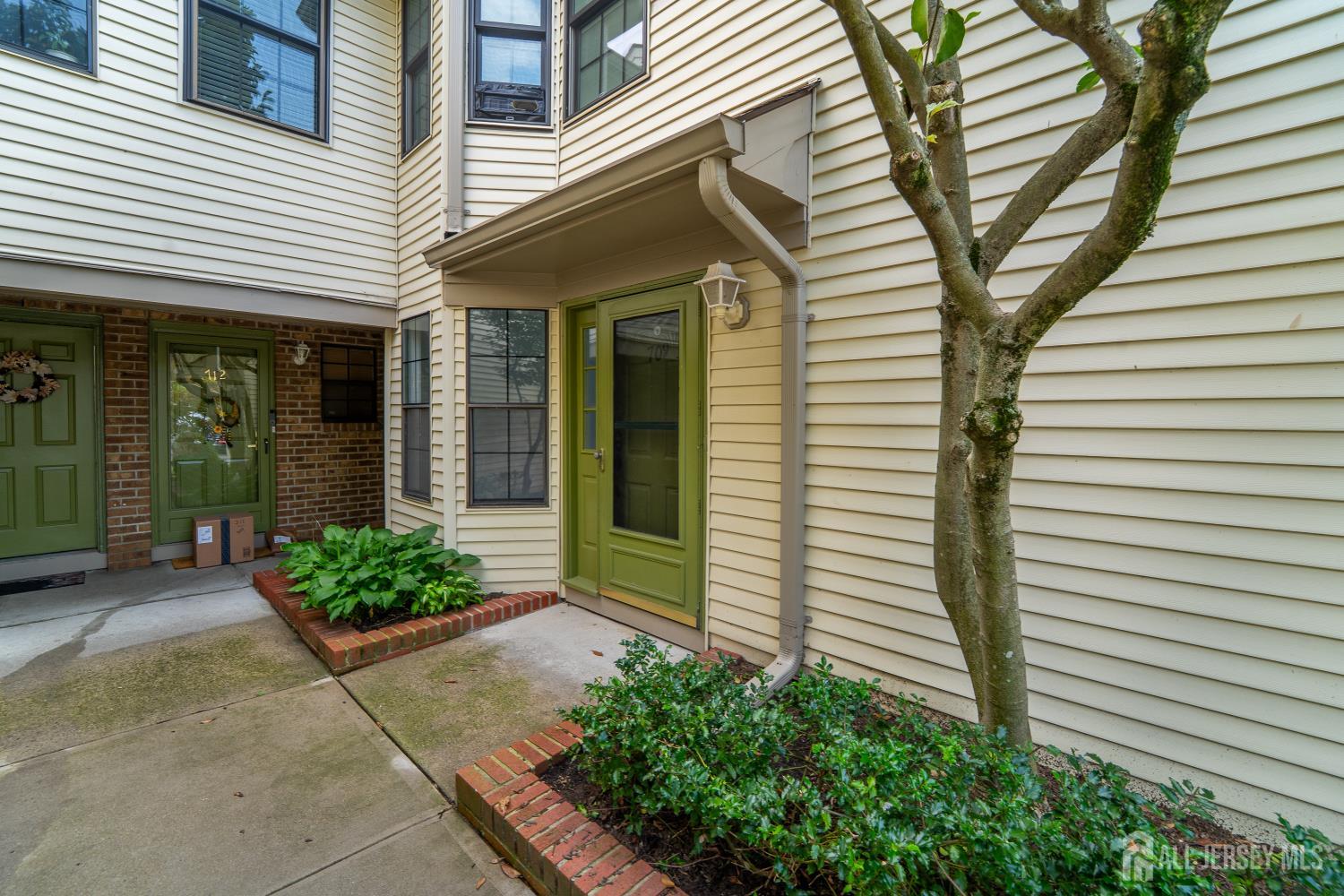 709 Sunshine Court Image 3