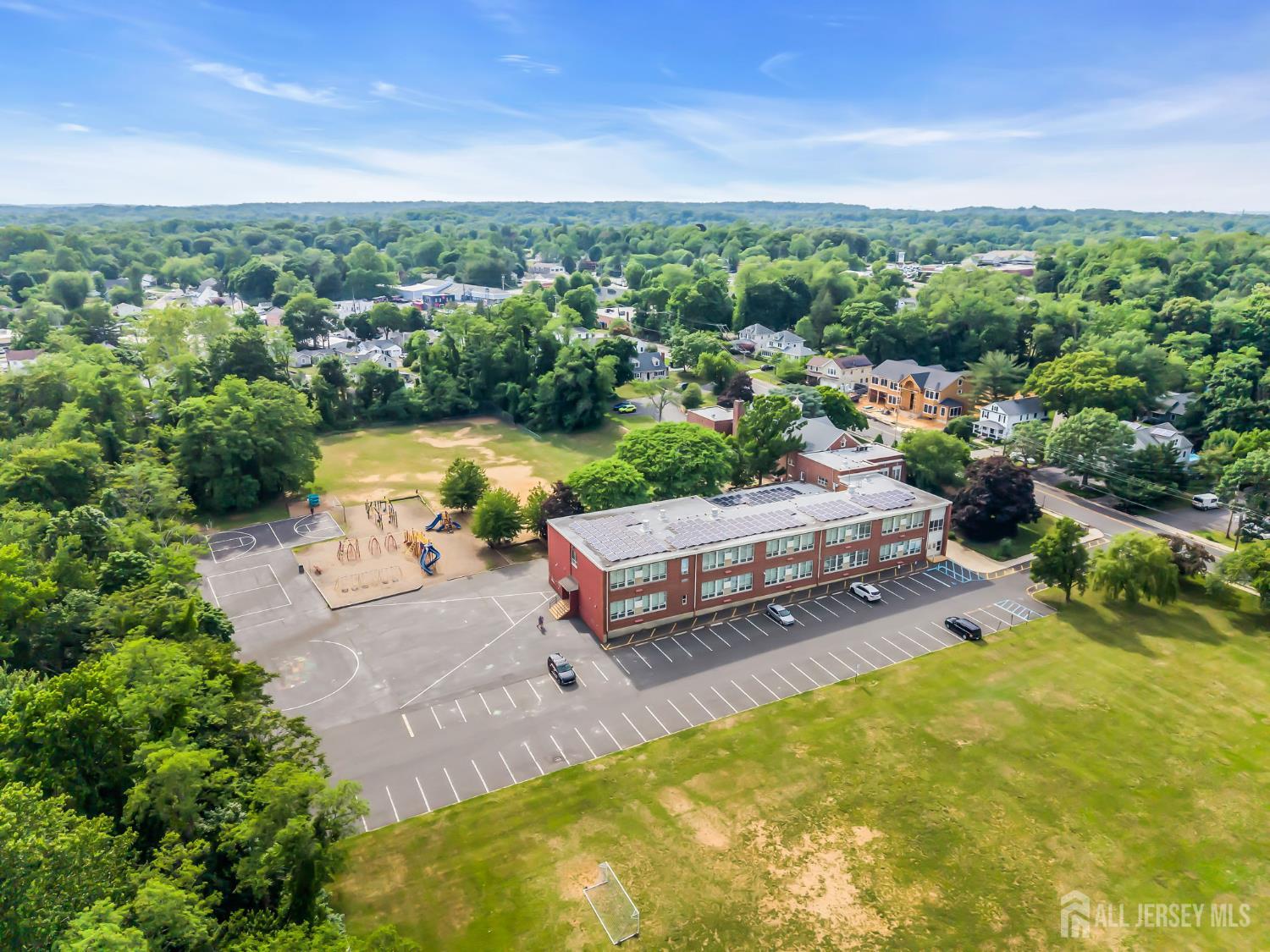 35 Richard Terrace, Middletown, NJ, 07748 image 41