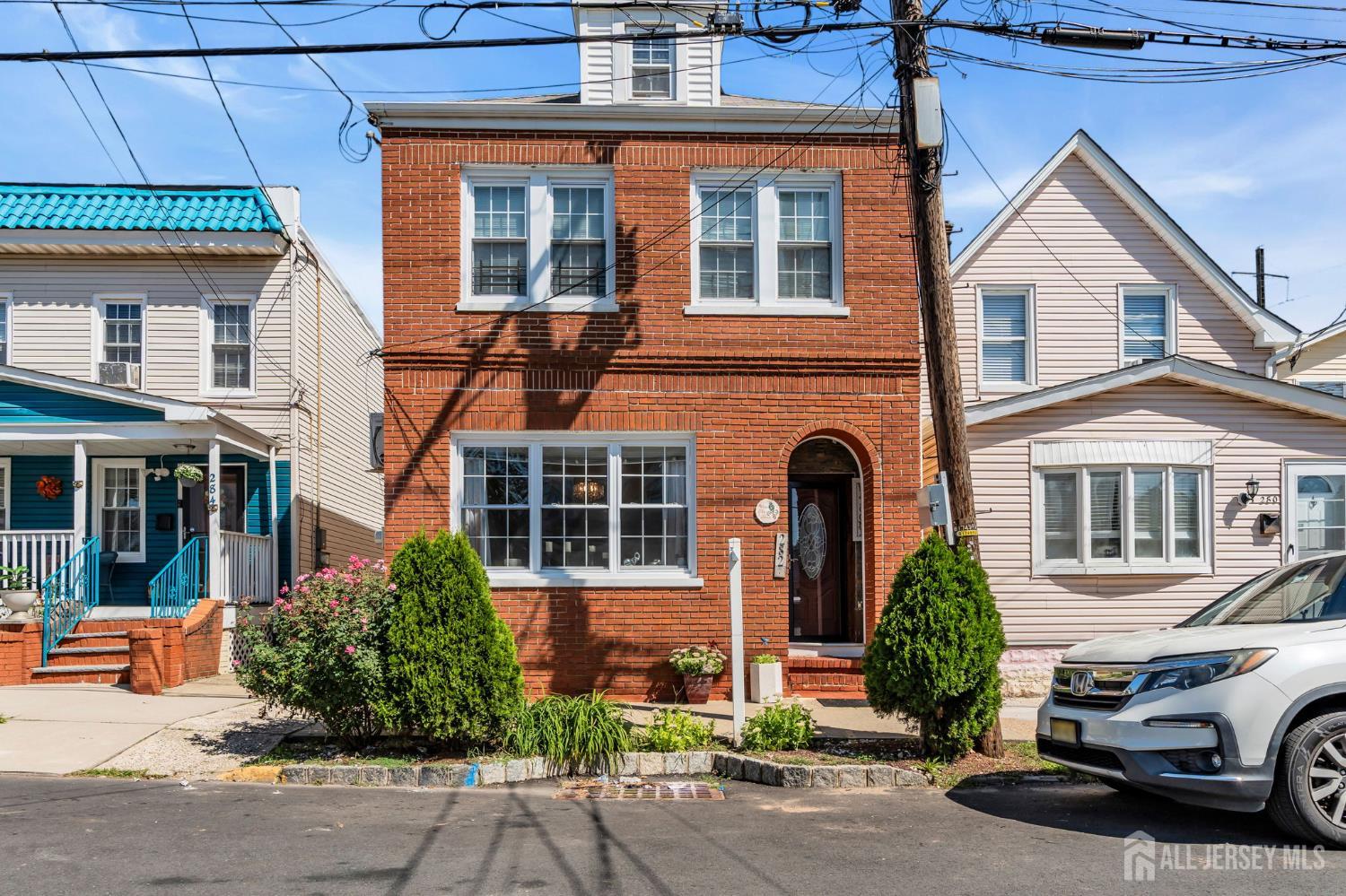 282 Alpine Street Image 2