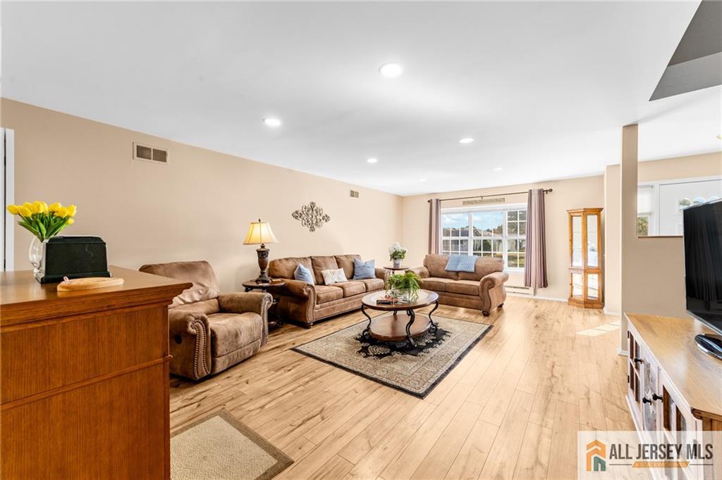 376 Stirling Drive 376A, Jamesburg, NJ, 08831 image 7