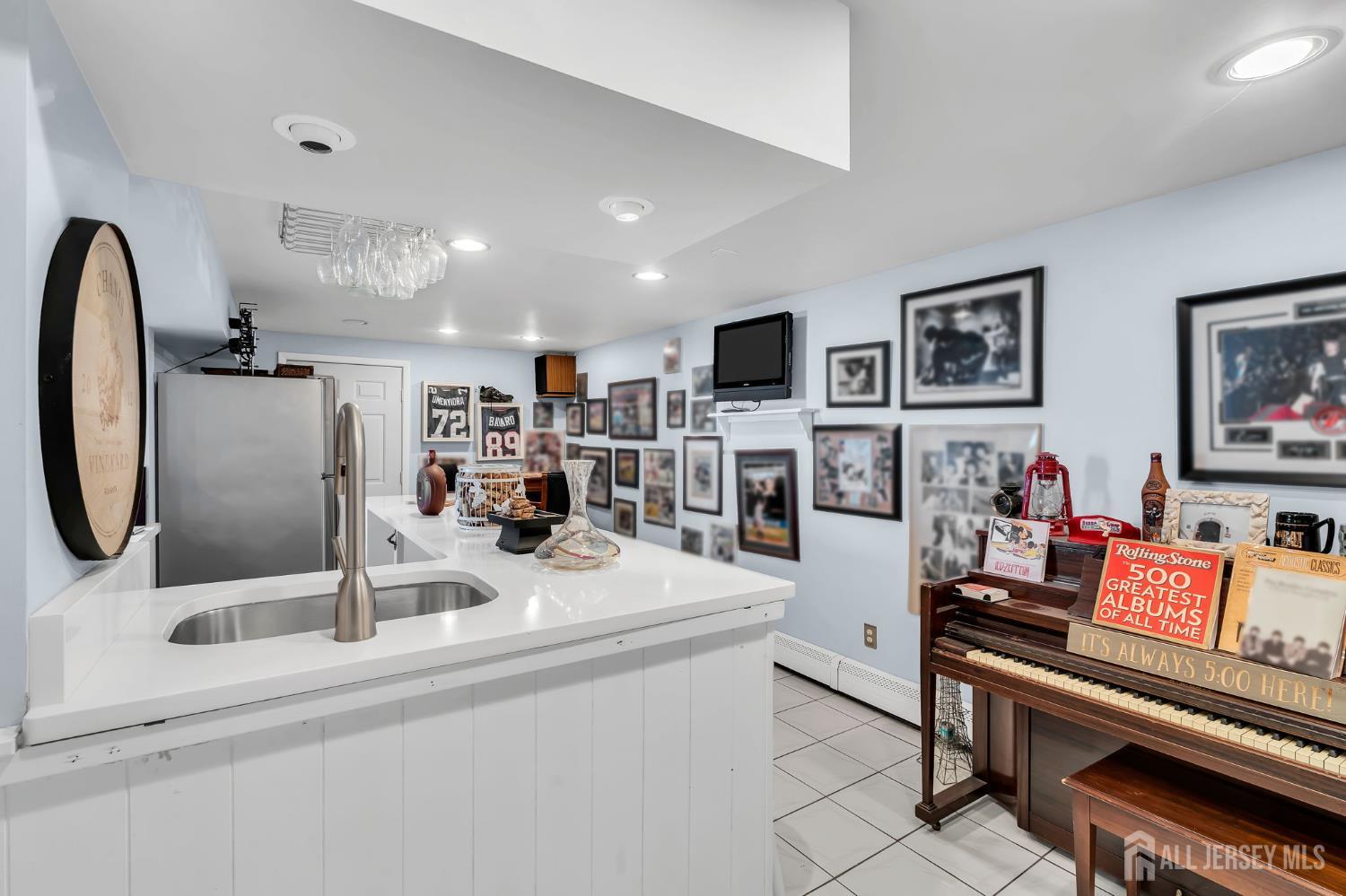 35 Richard Terrace, Middletown, NJ, 07748 image 25