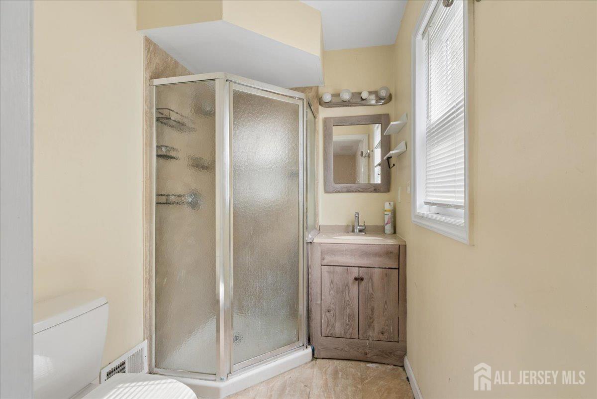 56 gramercy Drive, Piscataway, NJ, 08854 image 18