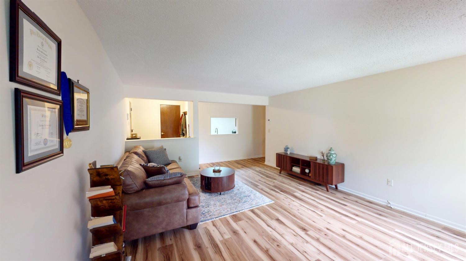 280 Willowbrook Drive, North Brunswick, NJ, 08902 image 7