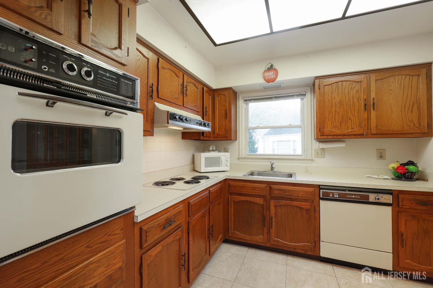 487 Somerset Lane 487A, Jamesburg, NJ, 08831 image 16