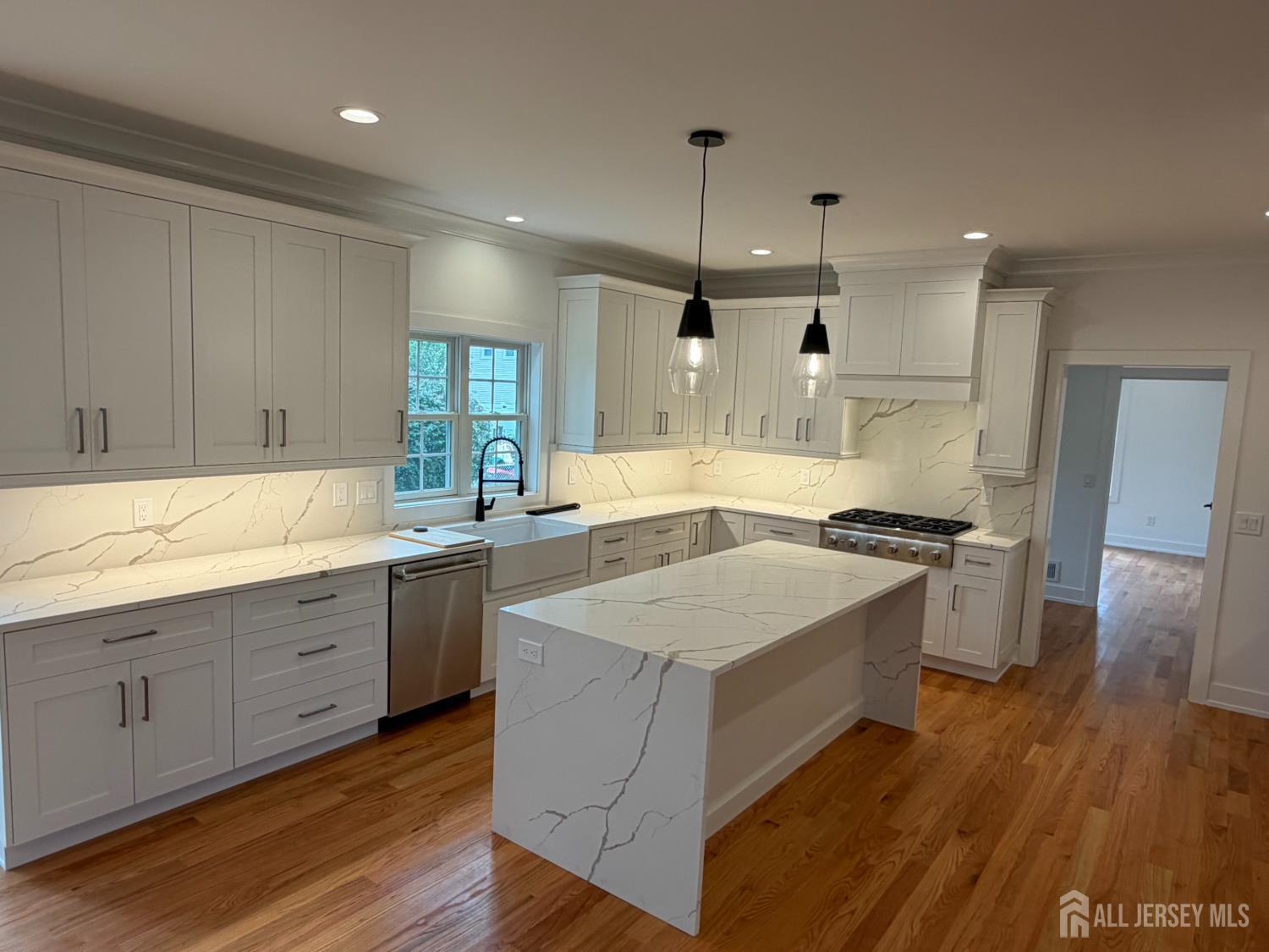 61 Vera Street, Piscataway, NJ, 08854 image 17