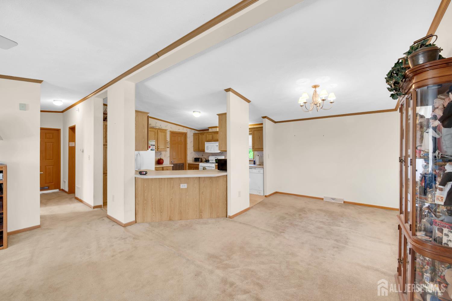 21 Sheryl Court, Spotswood, NJ, 08884 image 9