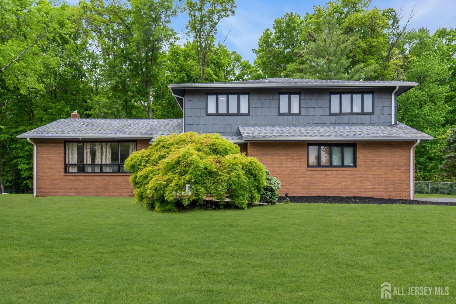 16 Woodmere Road, North Brunswick, NJ, 08902