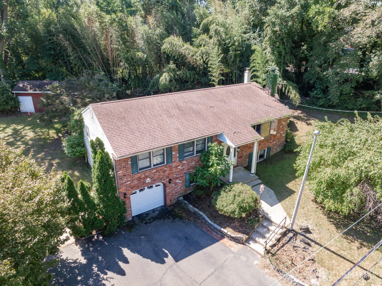 547 Lake Boulevard Image 3