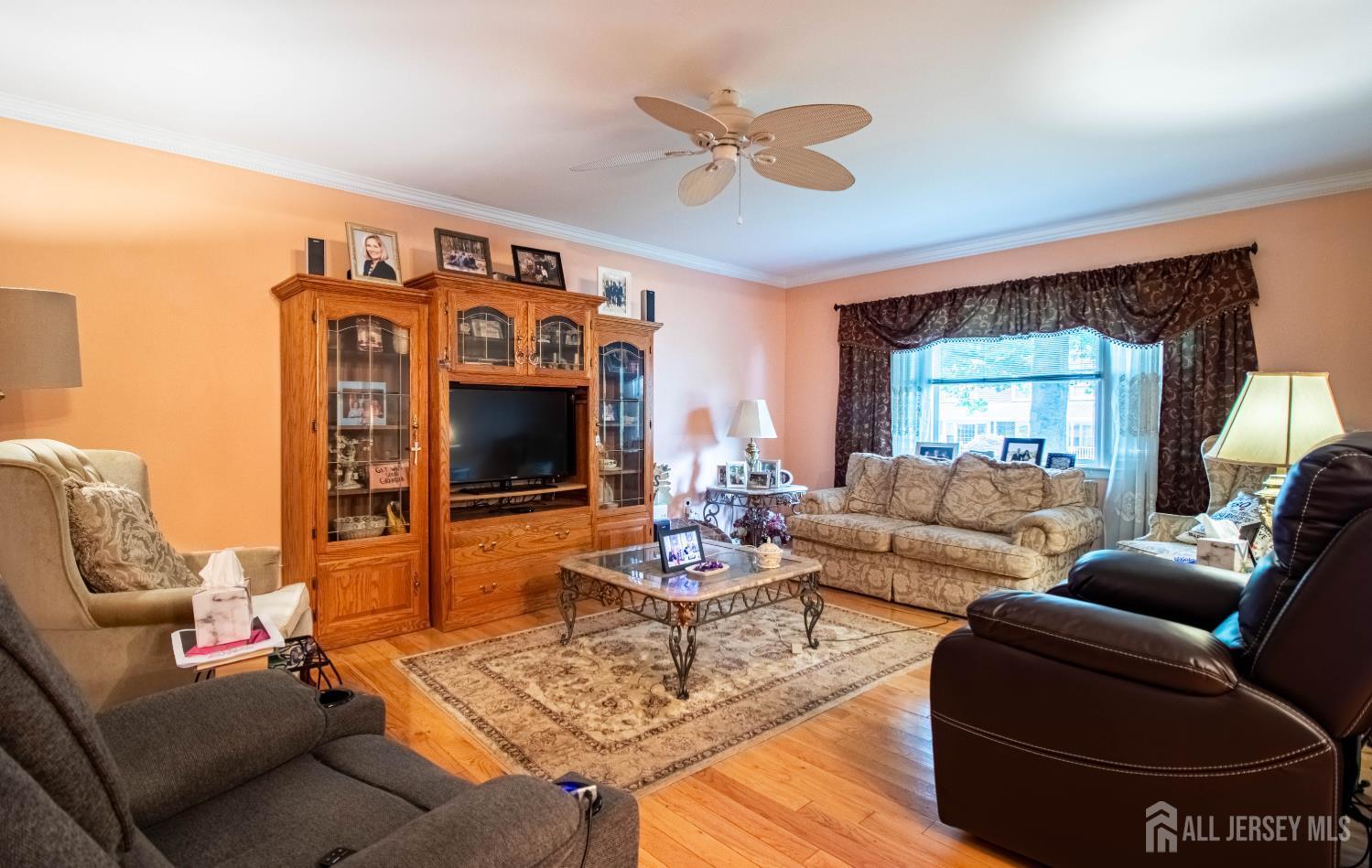221 Brook Drive Image 3