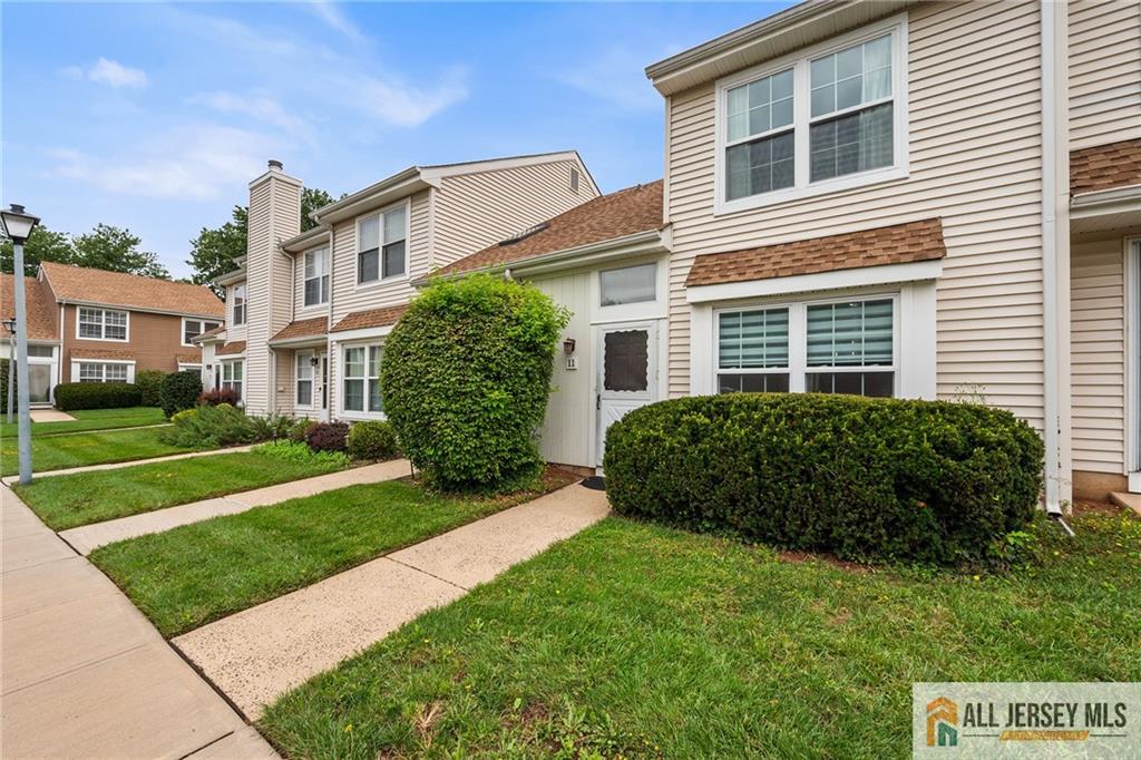 11 Canterbury Circle, Franklin, NJ, 08873
