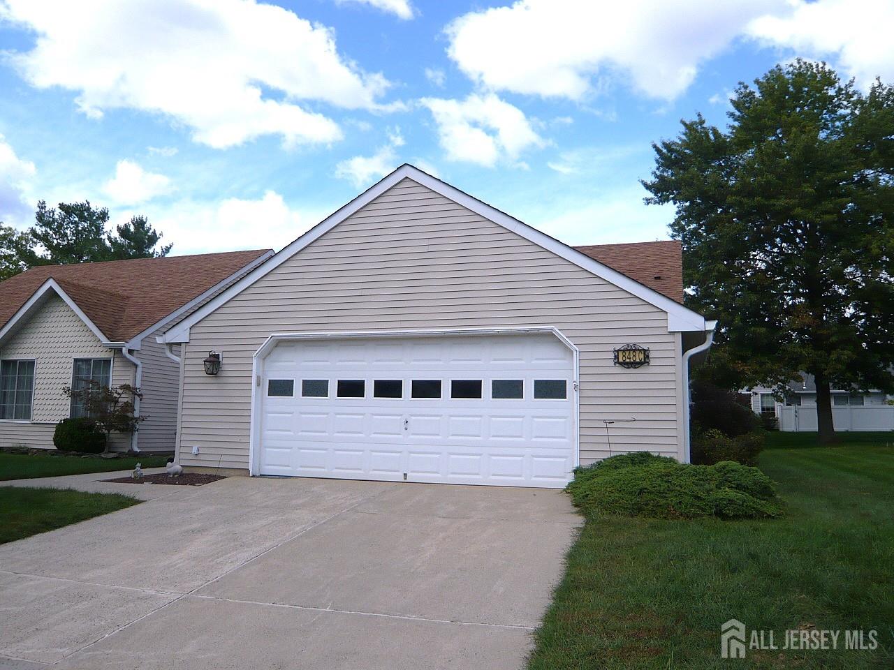 848 Sewell Road Image 2