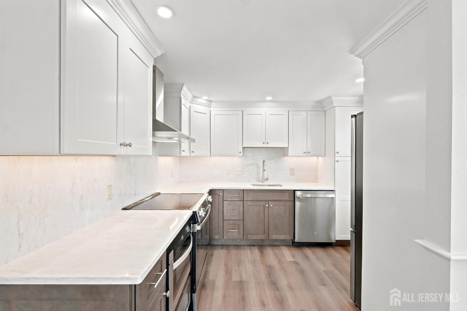 8 Sussex Way N, Monroe, NJ, 08831 image 10
