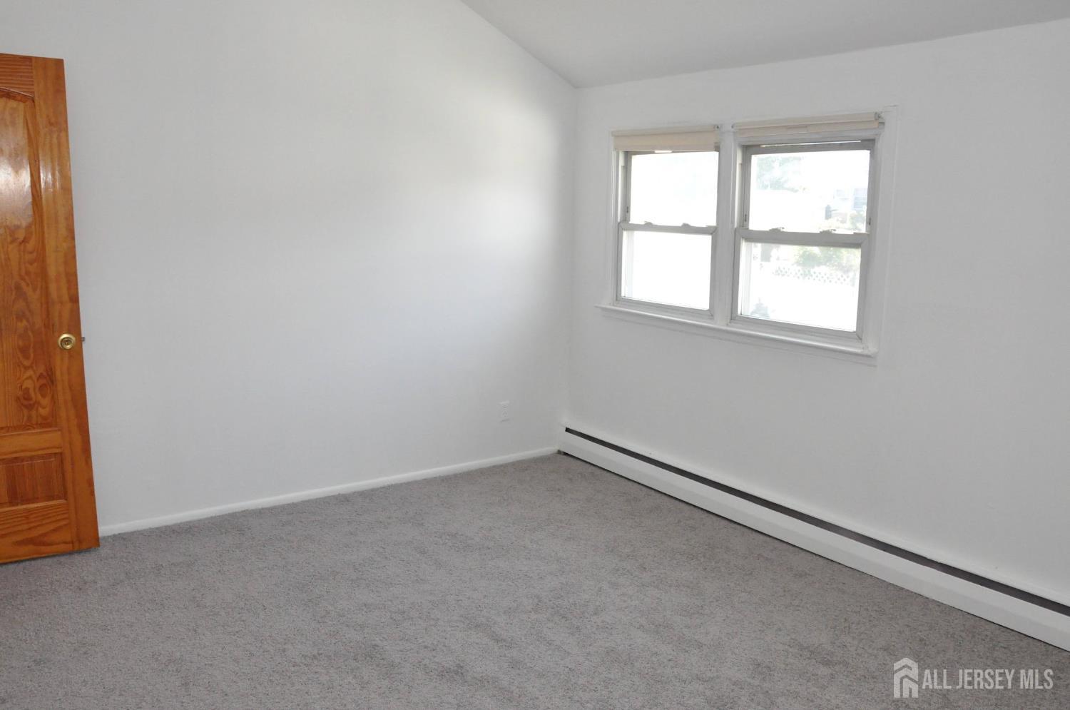 9 FLORENCE Drive, Parlin, NJ, 08859 image 36