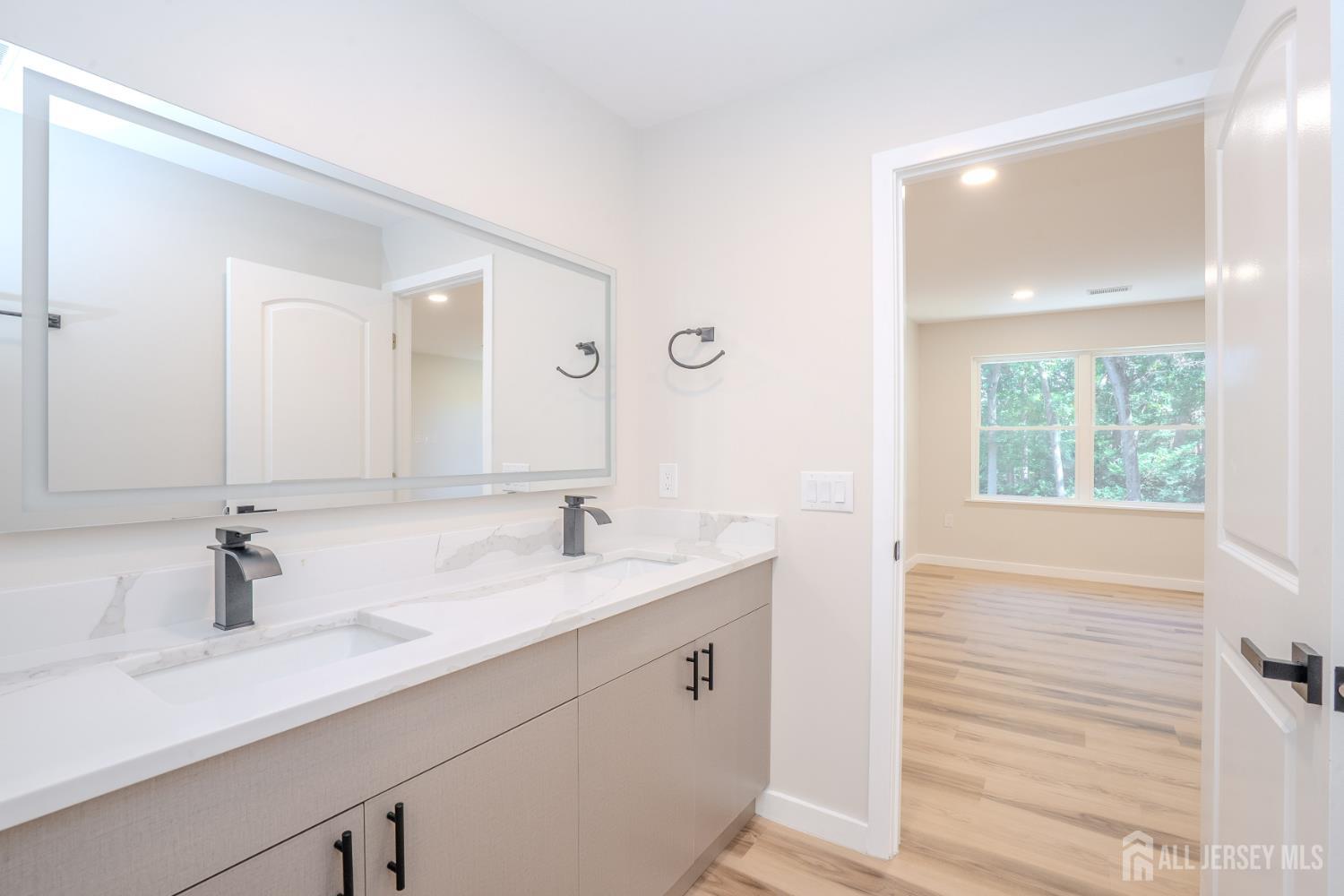 290 Fresh Ponds Road, South Brunswick, NJ, 08852 image 29