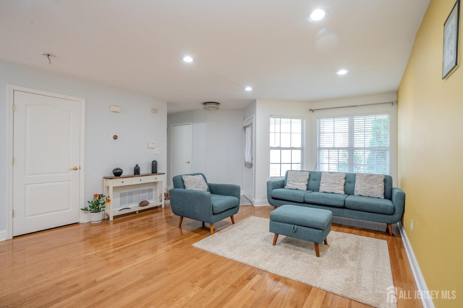110 Briarwood Drive, North Brunswick, NJ, 08902 image 7