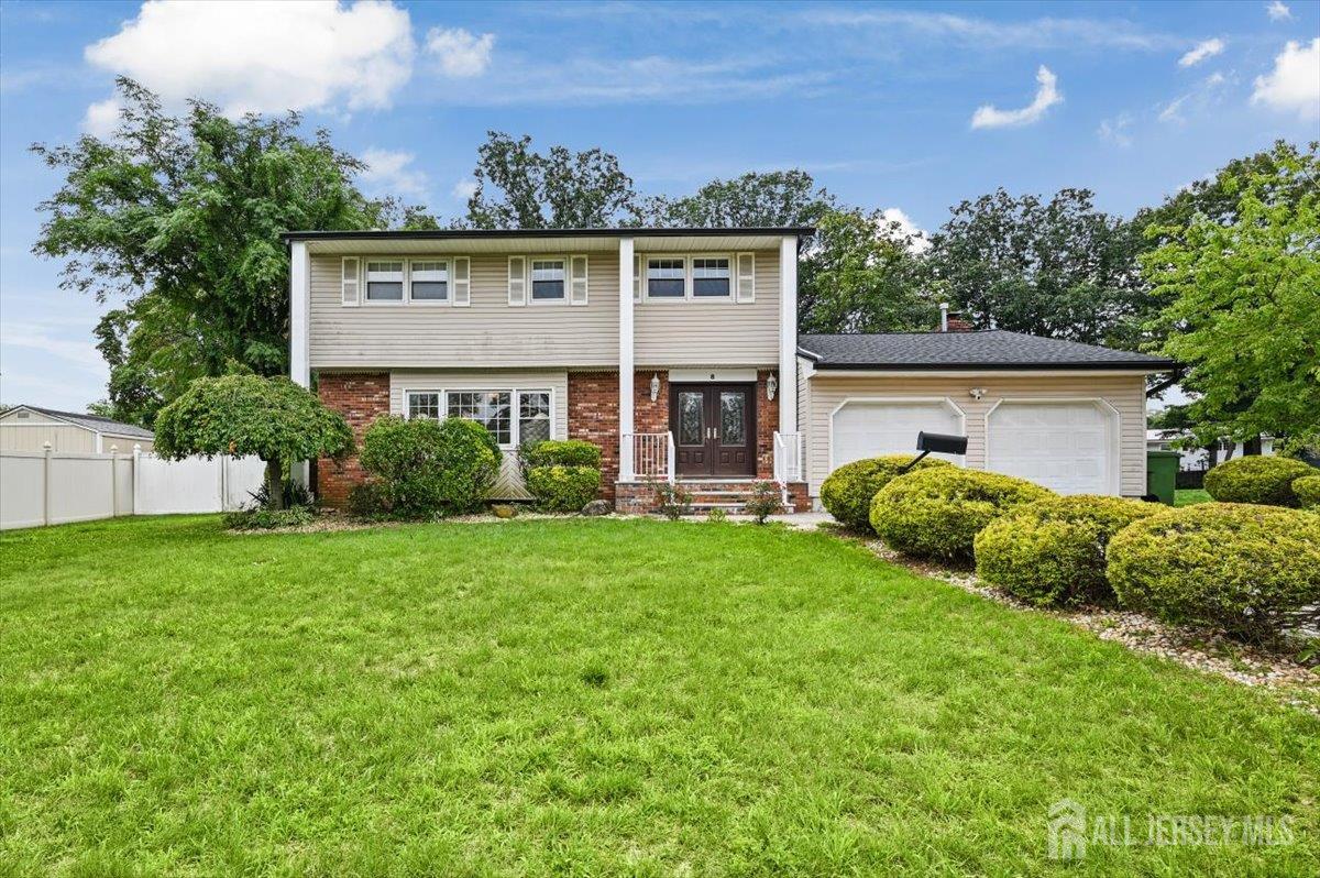 8 dusko Drive, Sayreville, NJ, 08859