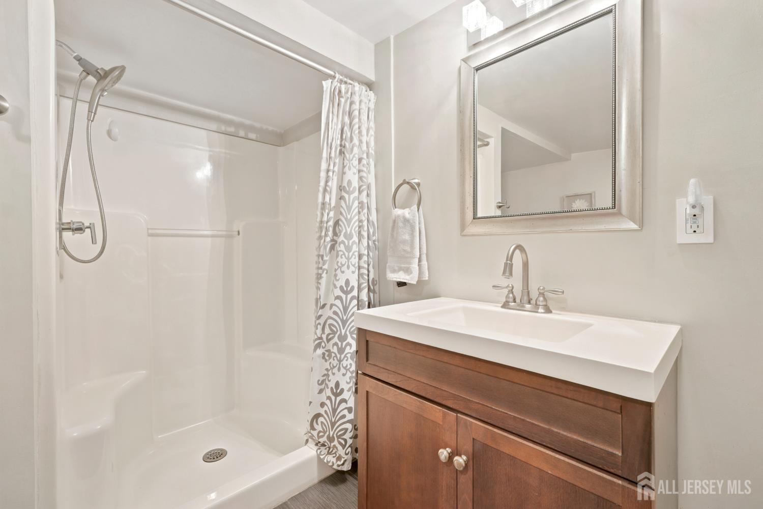 176 N Broadway Street, South Amboy, NJ, 08879 image 19