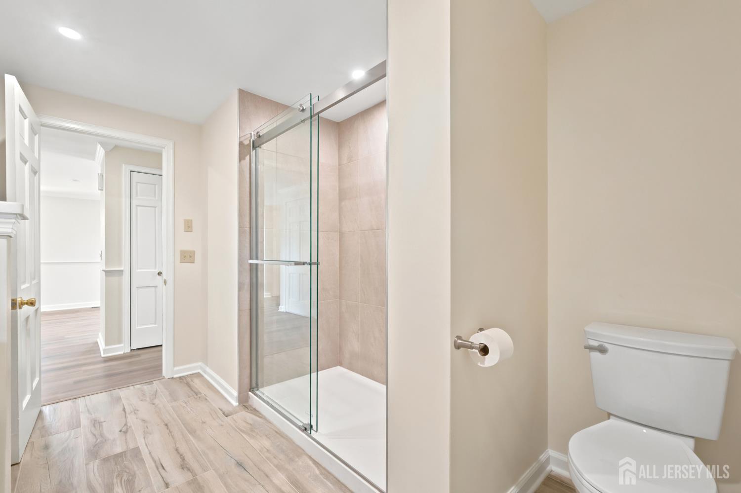 8 Sussex Way N, Monroe, NJ, 08831 image 12