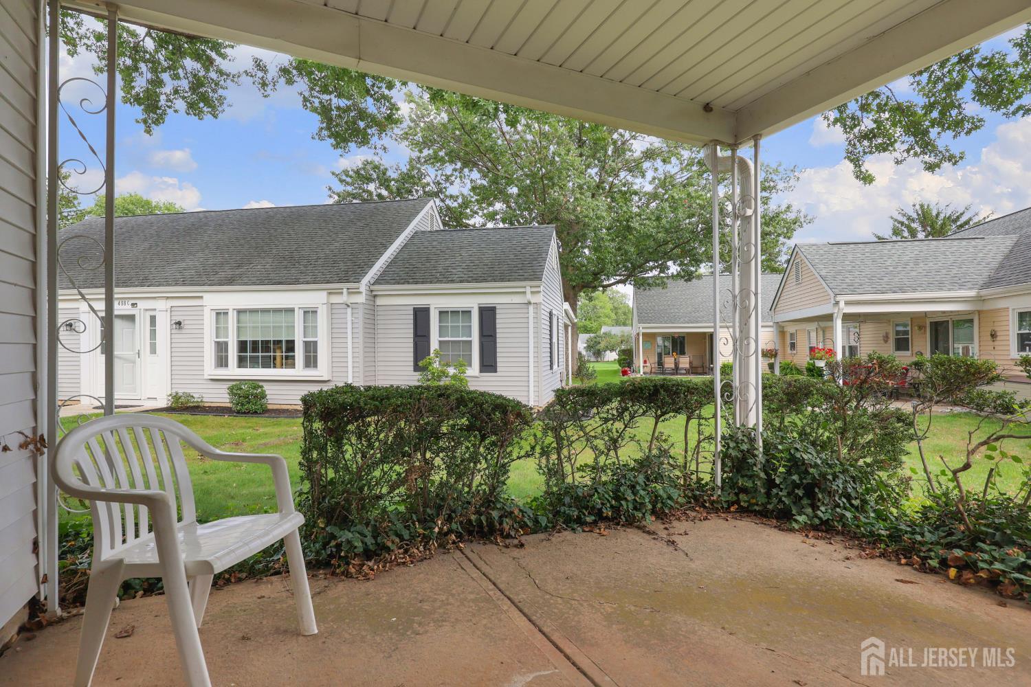 487 Somerset Lane 487A Image 4