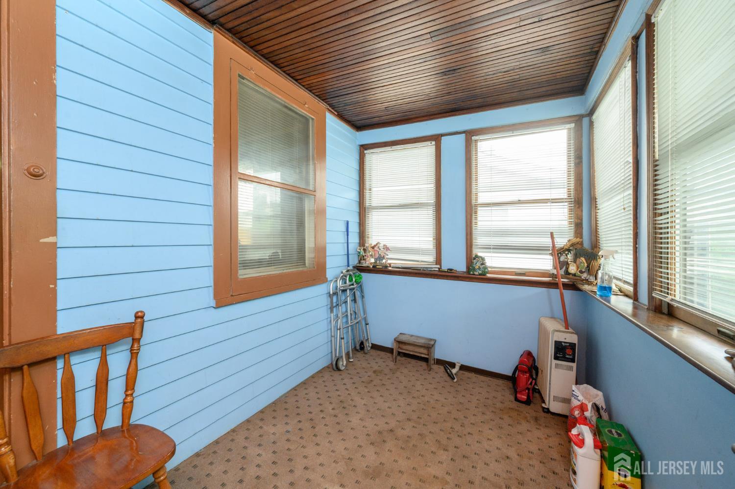 862 Gibbons Court Image 4