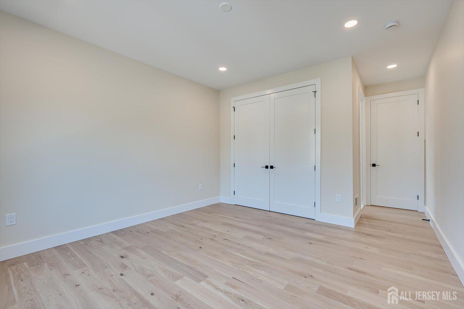 54 Nevsky Street, Edison, NJ, 08820 image 65