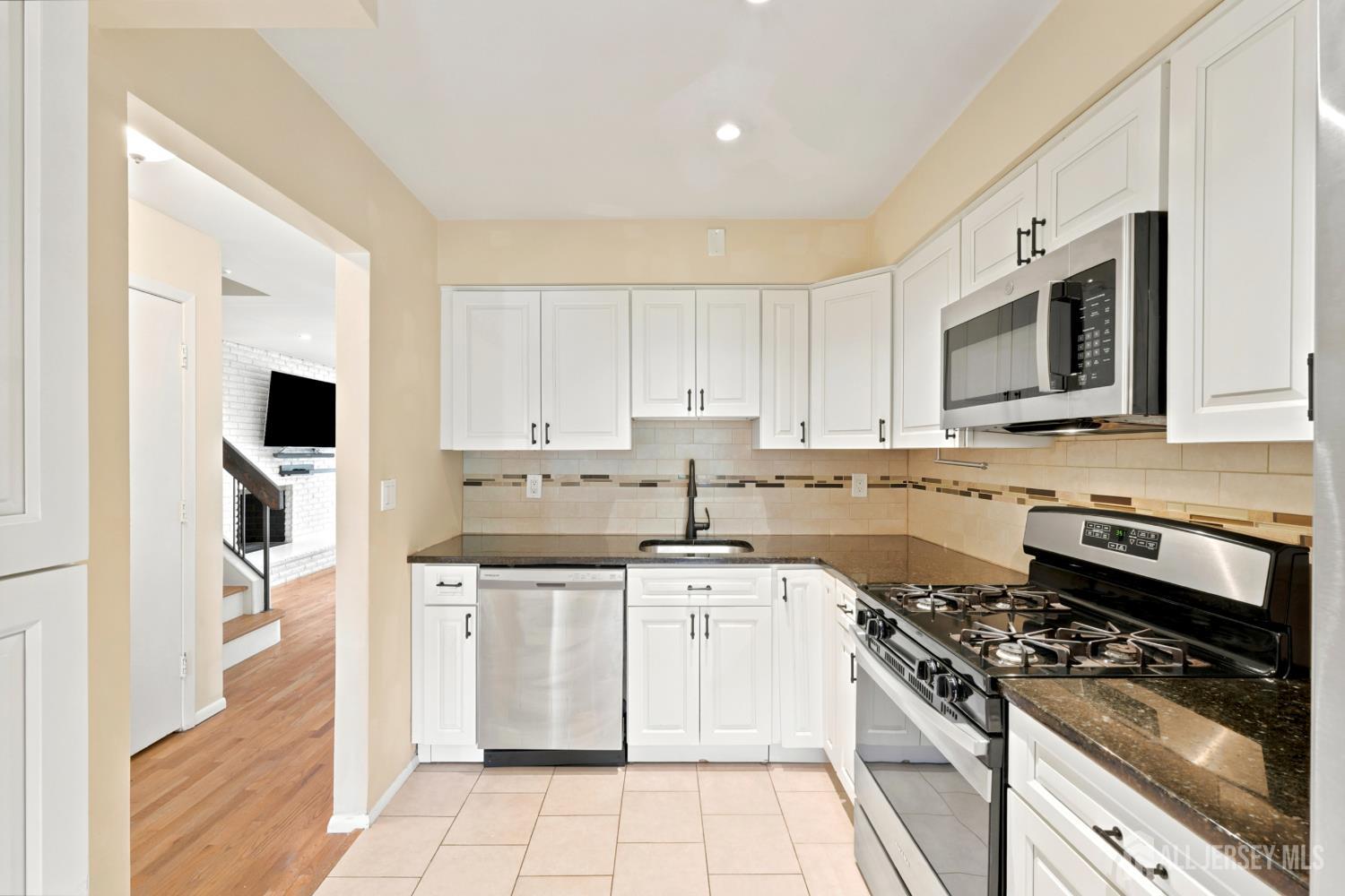 37 Irongate, Metuchen, NJ, 08840 image 12