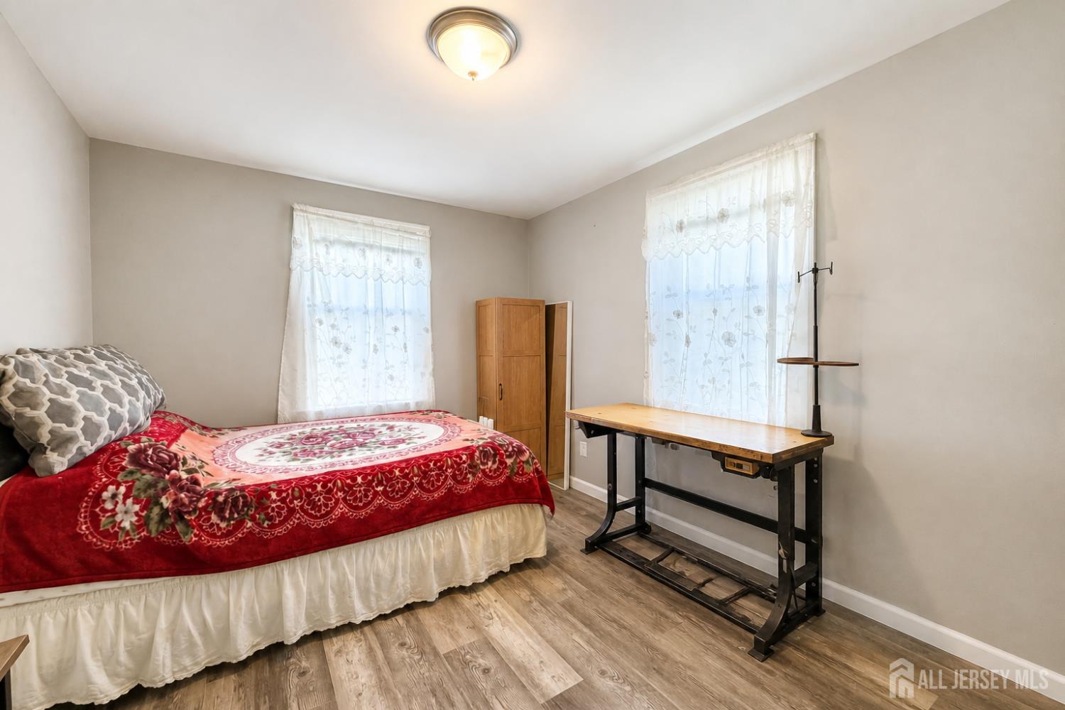 193 Old Road, Sewaren, NJ, 07077 image 33