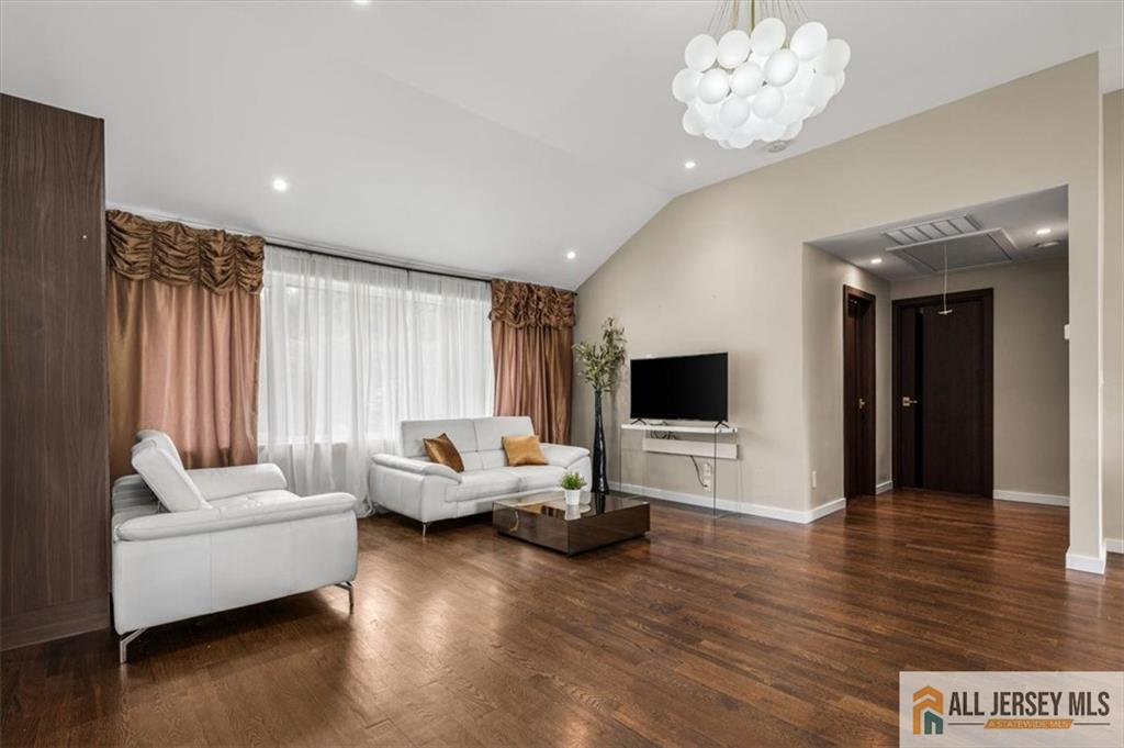 19 Garden Terrace, East Brunswick, NJ, 08816 image 12