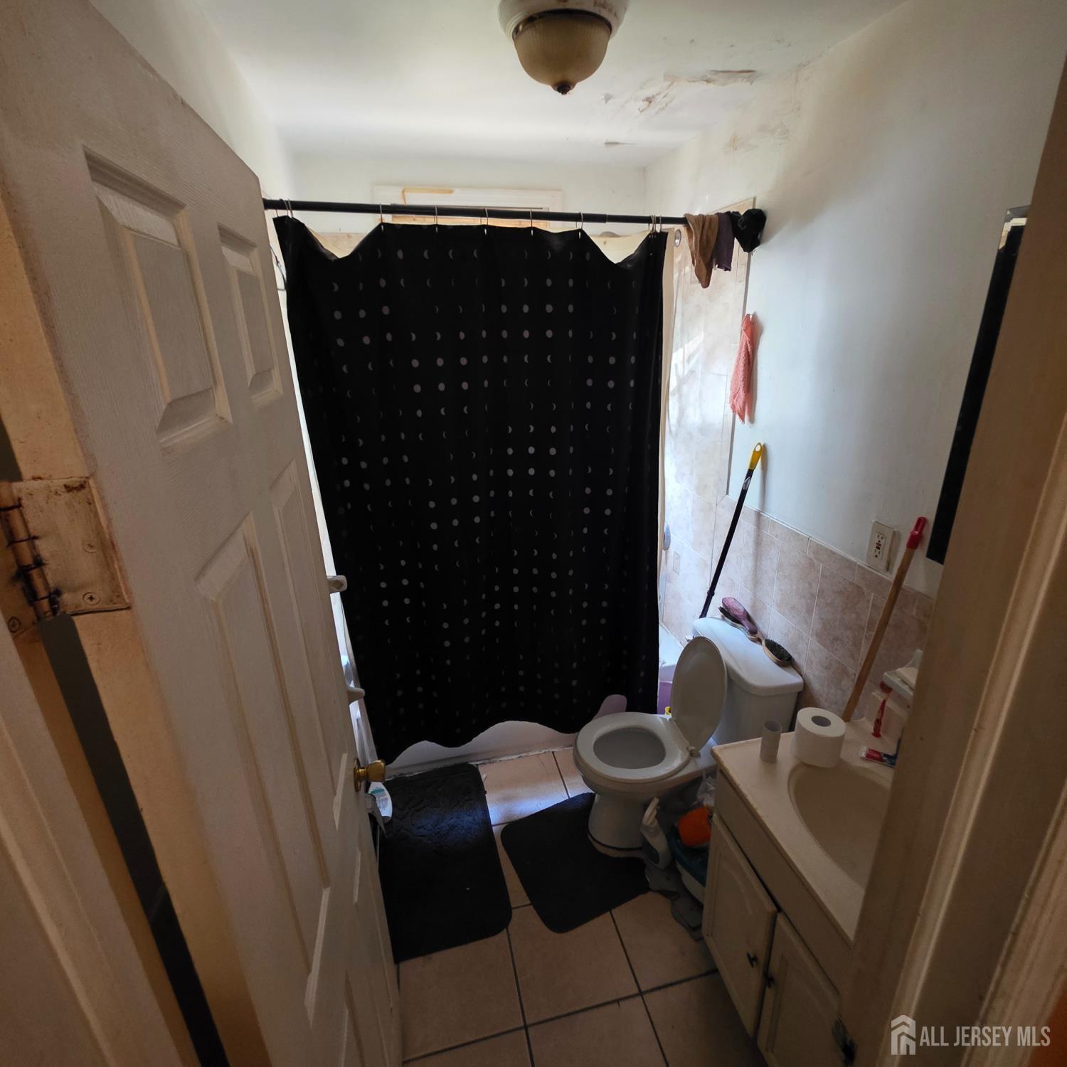 45 Columbia Avenue Image 4