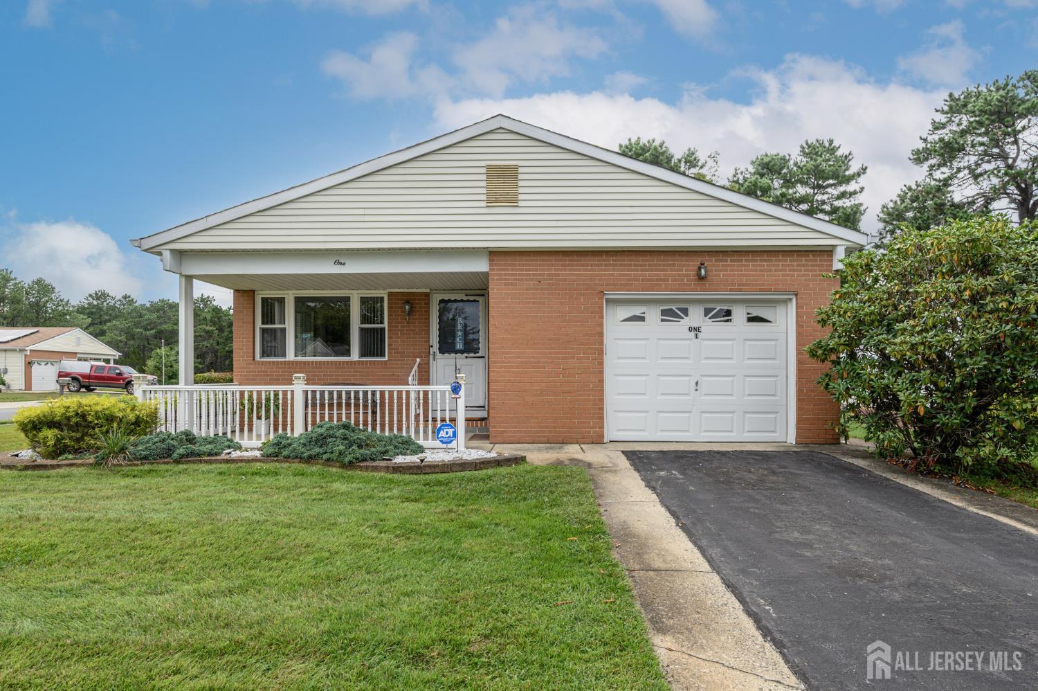 1 Selkirk Avenue, Toms River, NJ, 08757