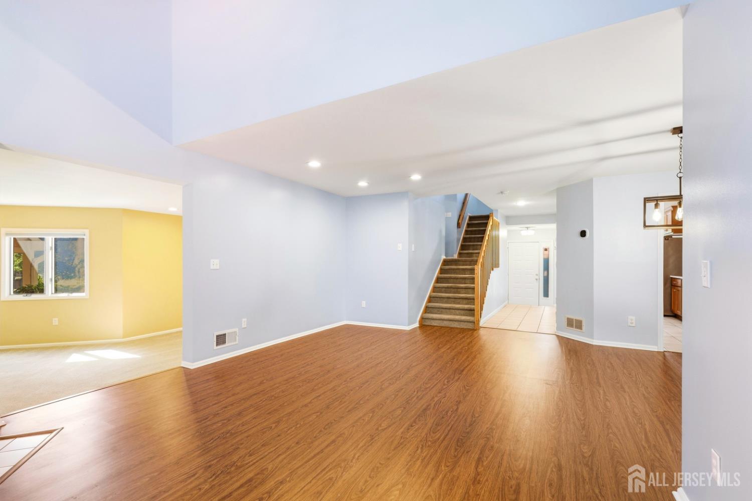 118 Kingsland Circle, South Brunswick, NJ, 08852 image 18