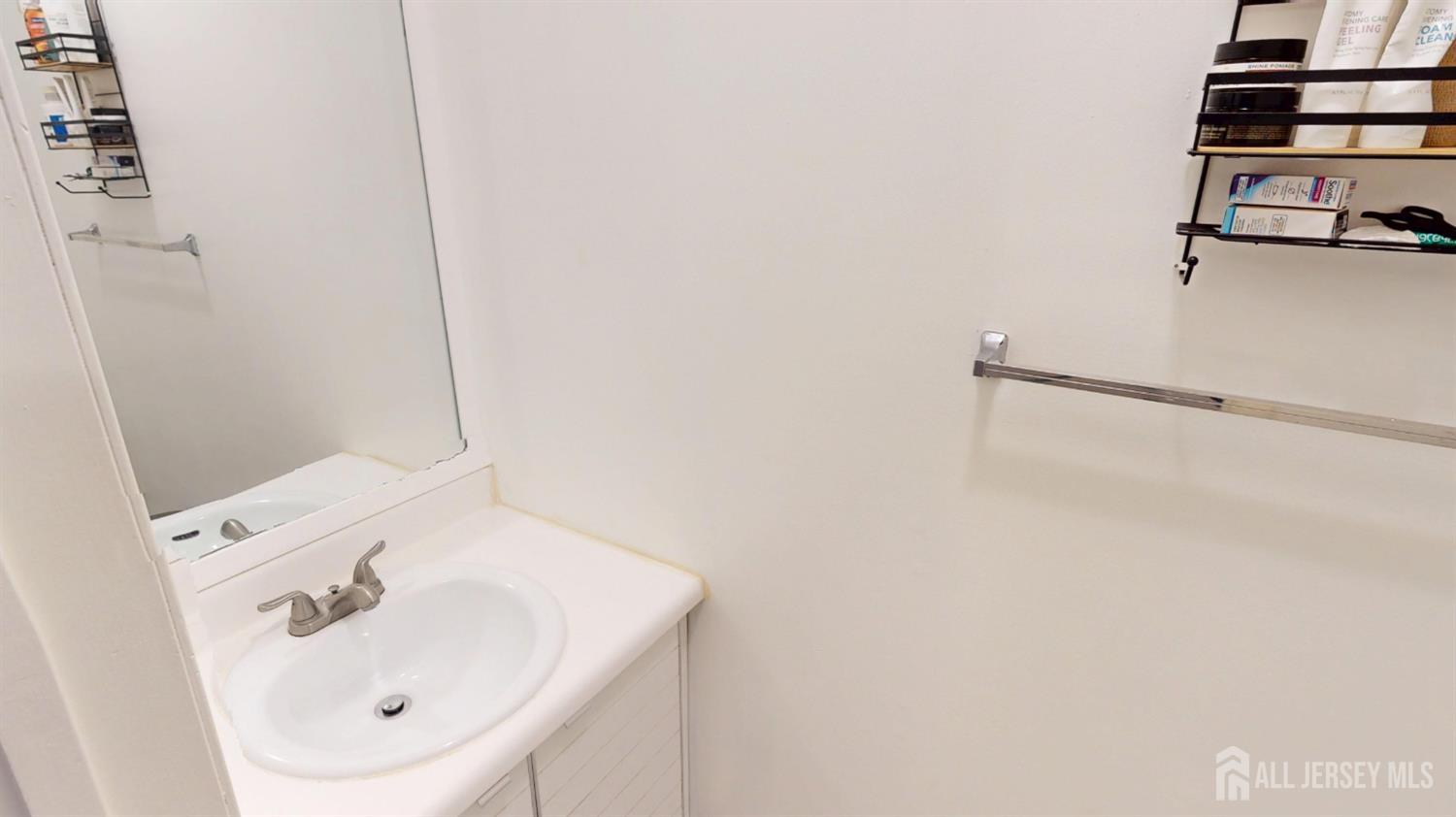 280 Willowbrook Drive, North Brunswick, NJ, 08902 image 34