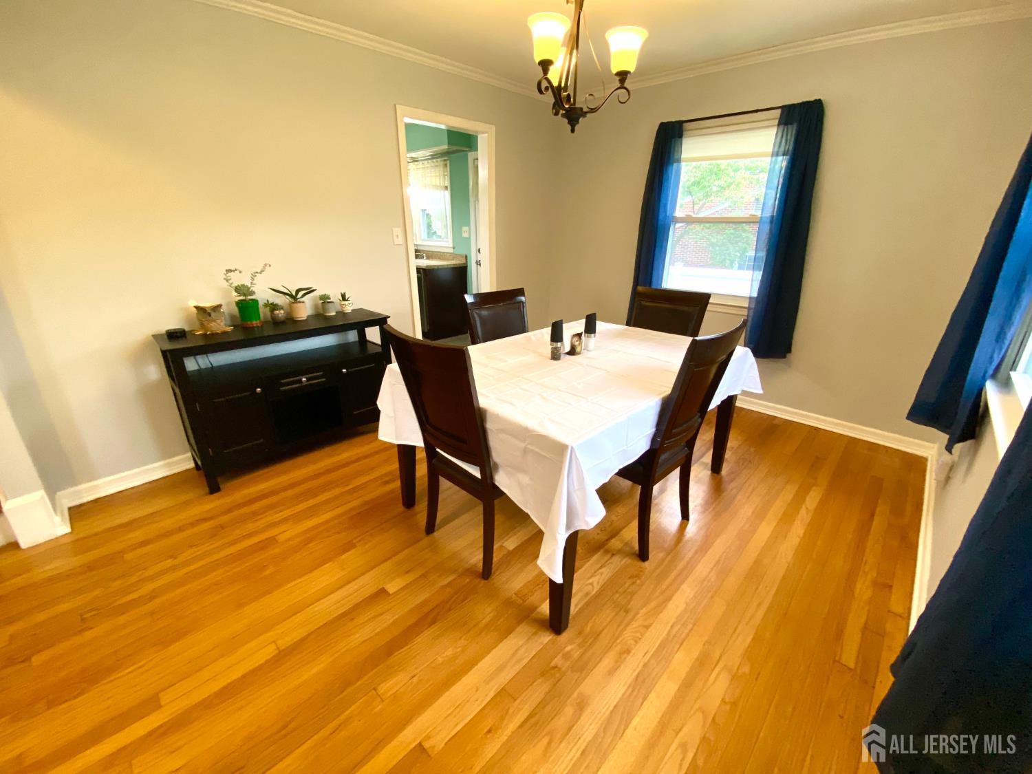 23 Cleveland Avenue Image 4