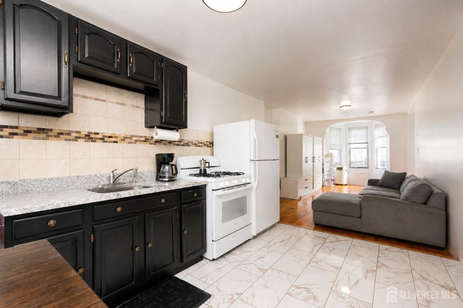 725 17th Street Image 3