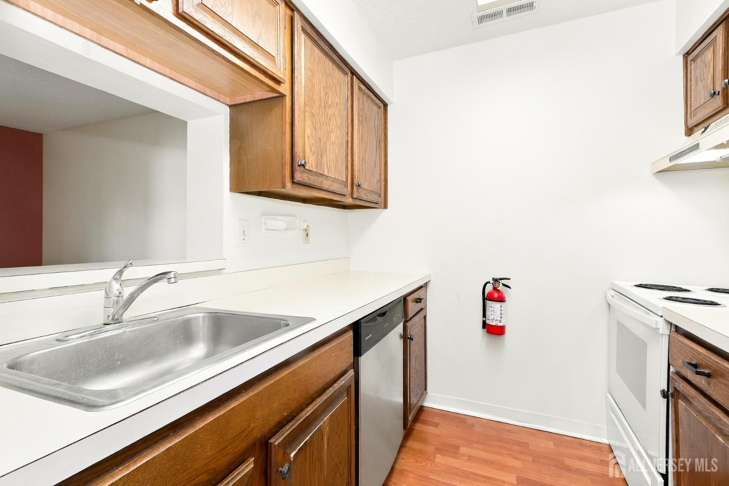 5007 Ravens Crest, Plainsboro, NJ, 08536 image 9