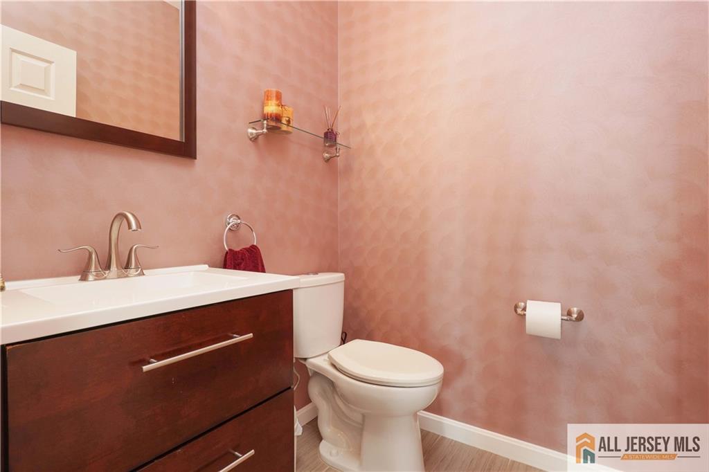 24 Hyde Park Drive Image 4