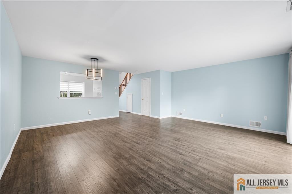 11 Canterbury Circle Image 4