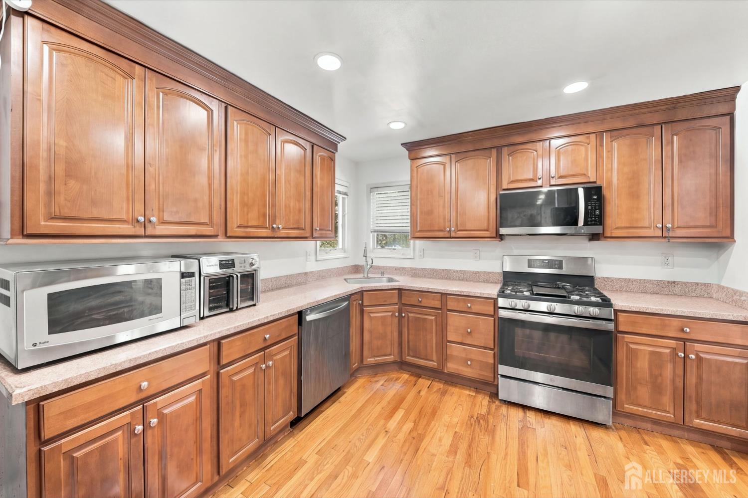 36 fiume Street, Iselin, NJ, 08830 image 9