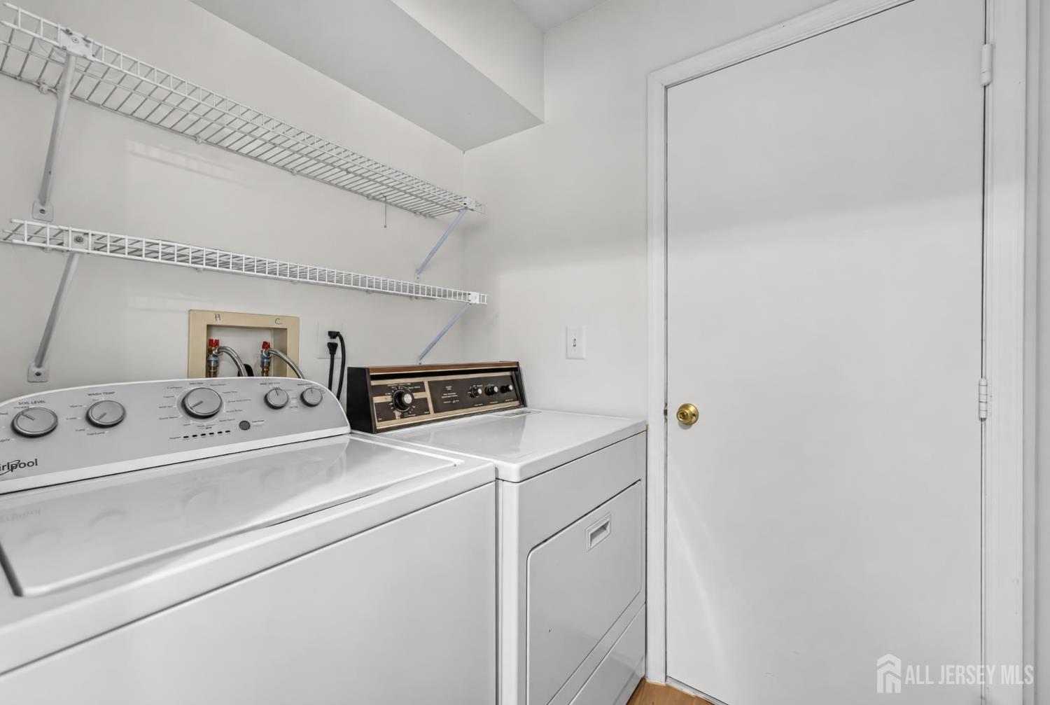 268 Edgeware Court, Franklin Twsp, NJ, 08873 image 17