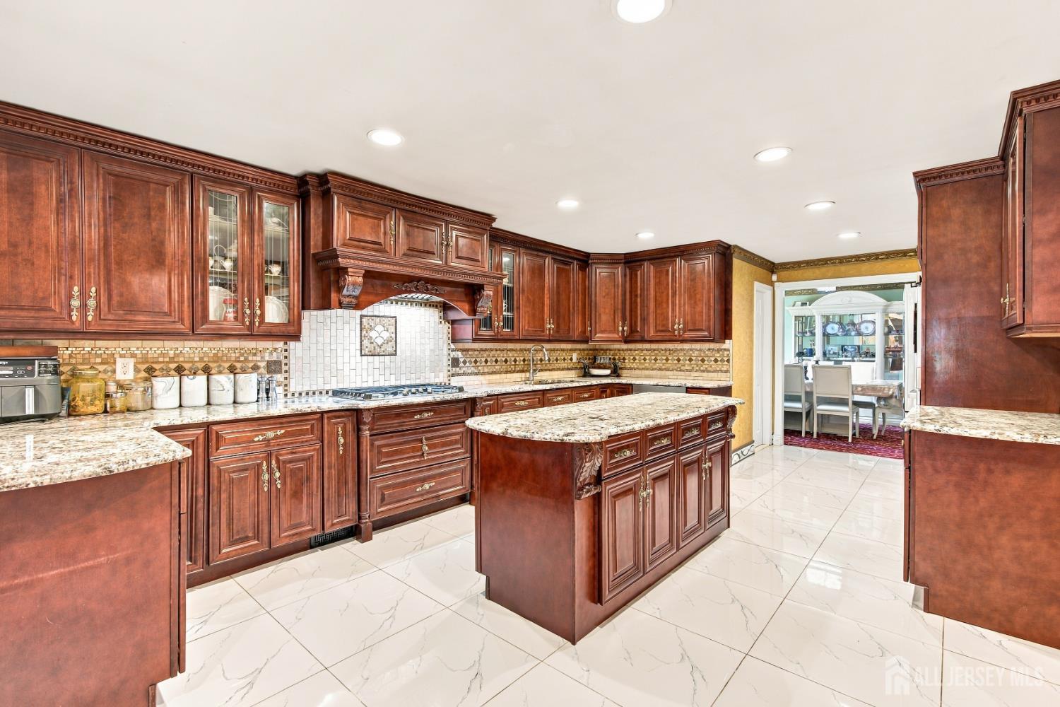 1 Pine Ridge Drive, Edison, NJ, 08820 image 8