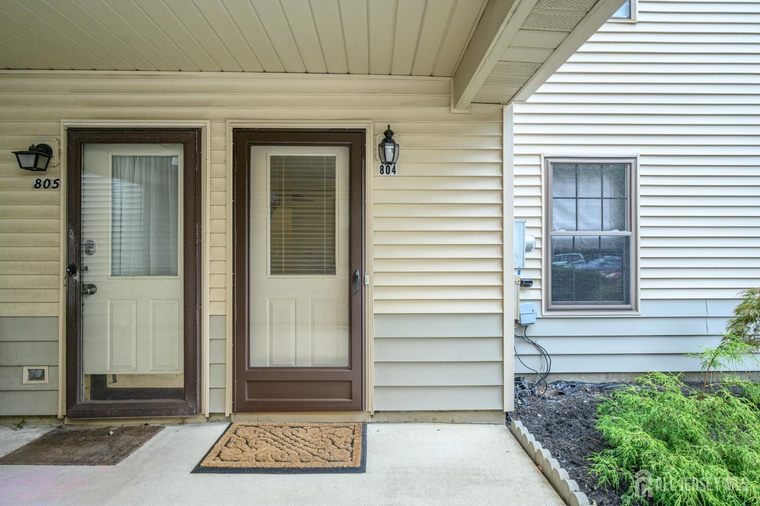 804 Violet Lane Image 3