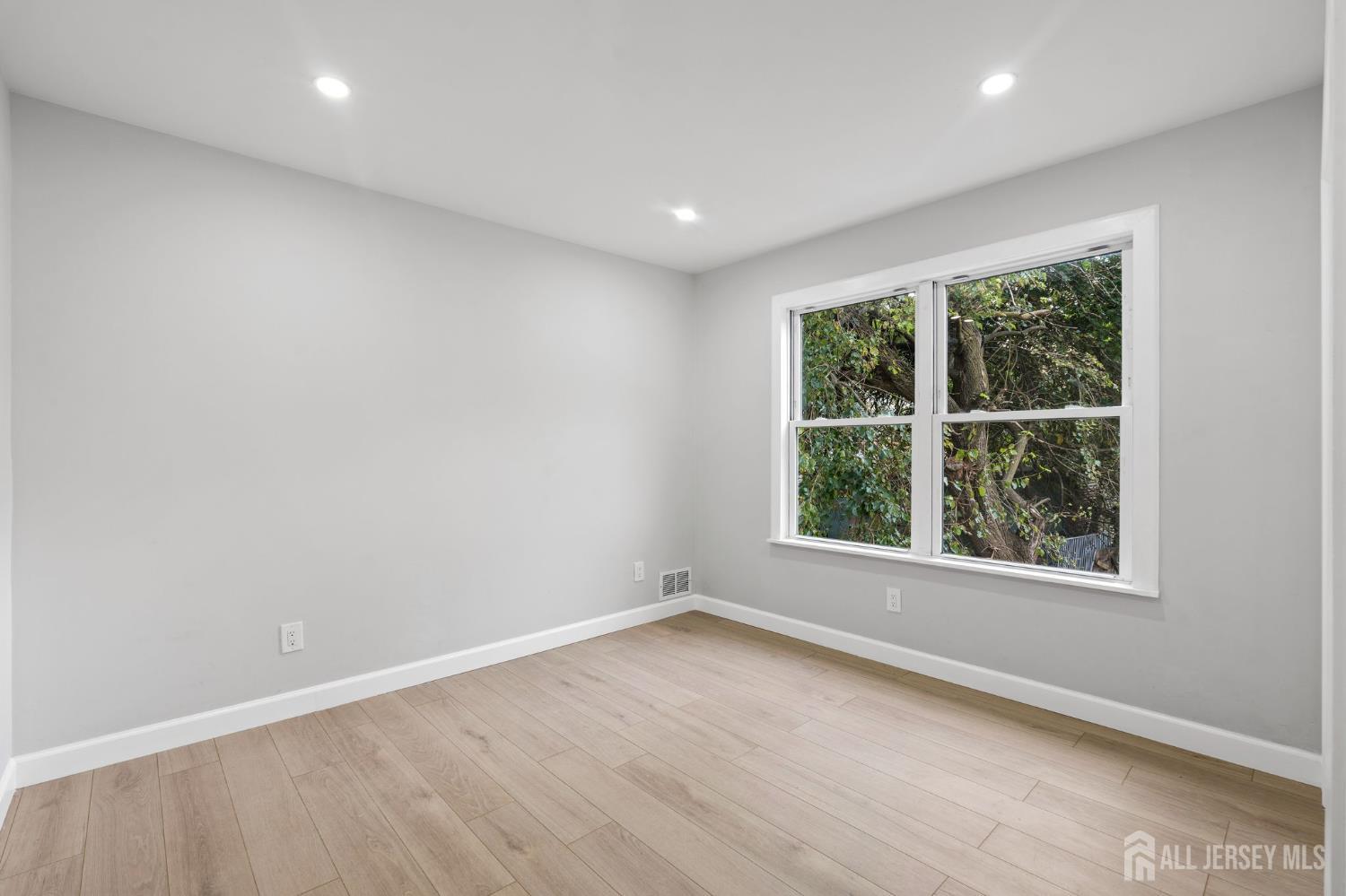 8 James Street, New Brunswick, NJ, 08901 image 12