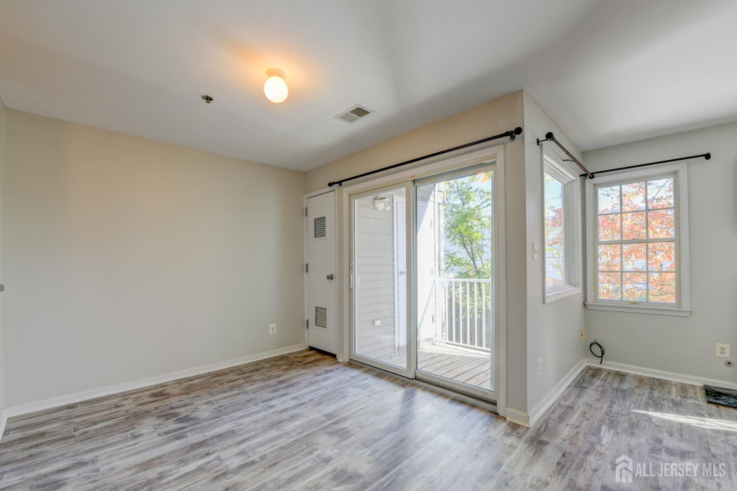 1121 Edpas Road Image 3