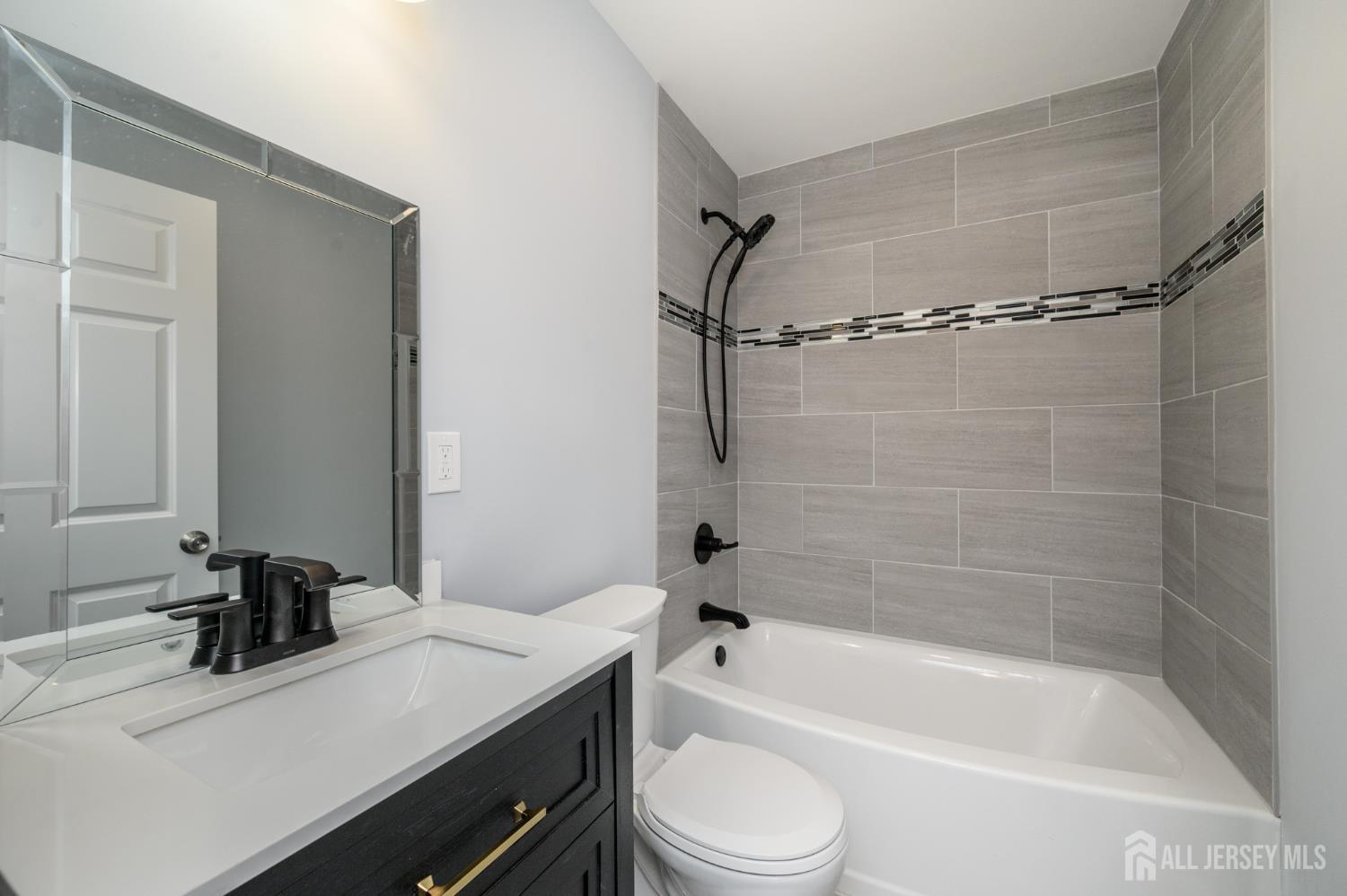 270 Alpine Way, Old Bridge, NJ, 08879 image 23