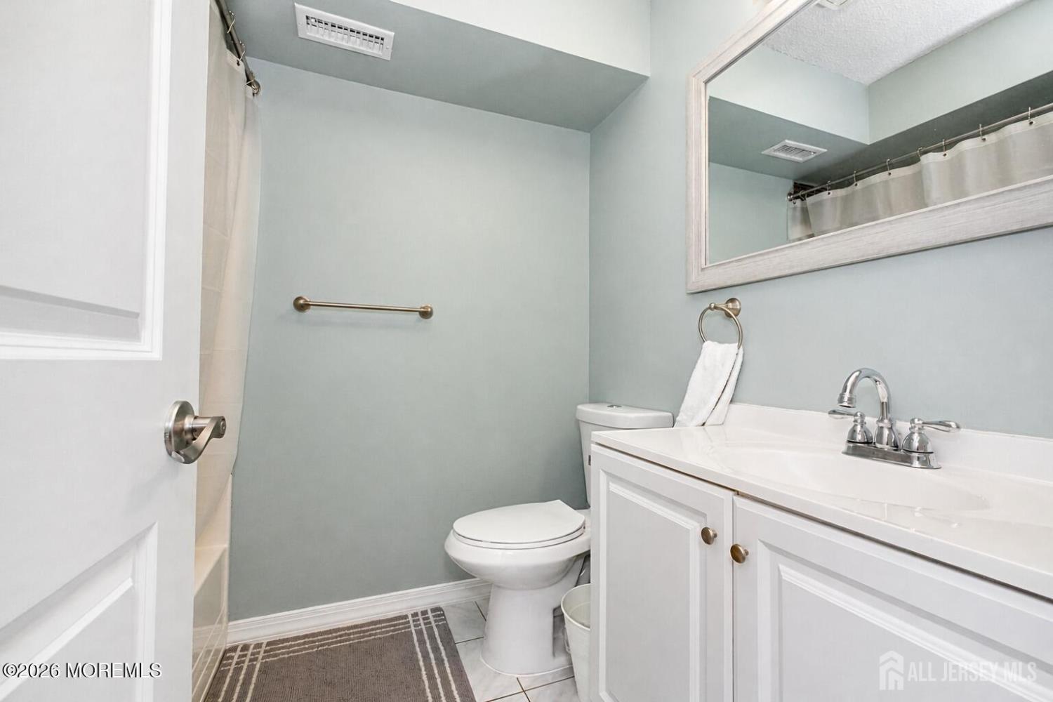 56 Farnham Square, Parlin, NJ, 08859 image 18