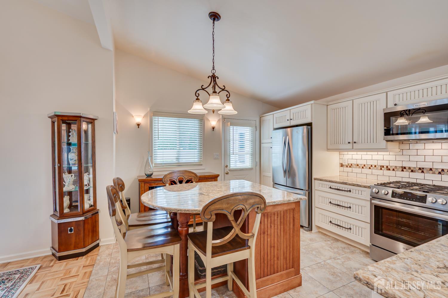 72 Stephenville Parkway, Edison, NJ, 08820 image 15