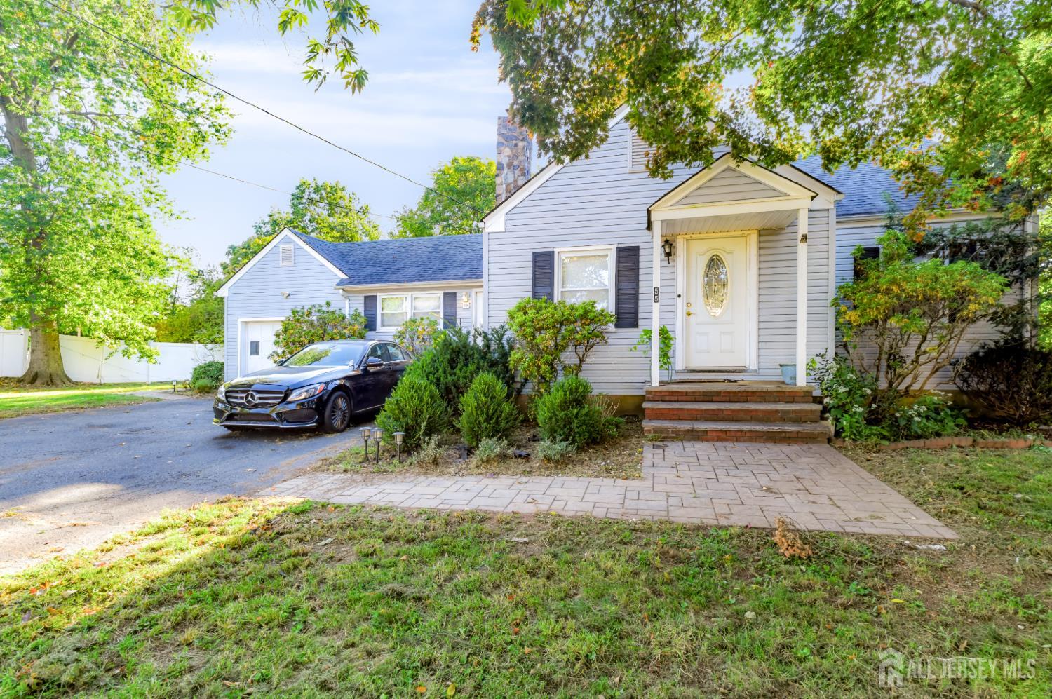 55 S Nelson Avenue Image 3