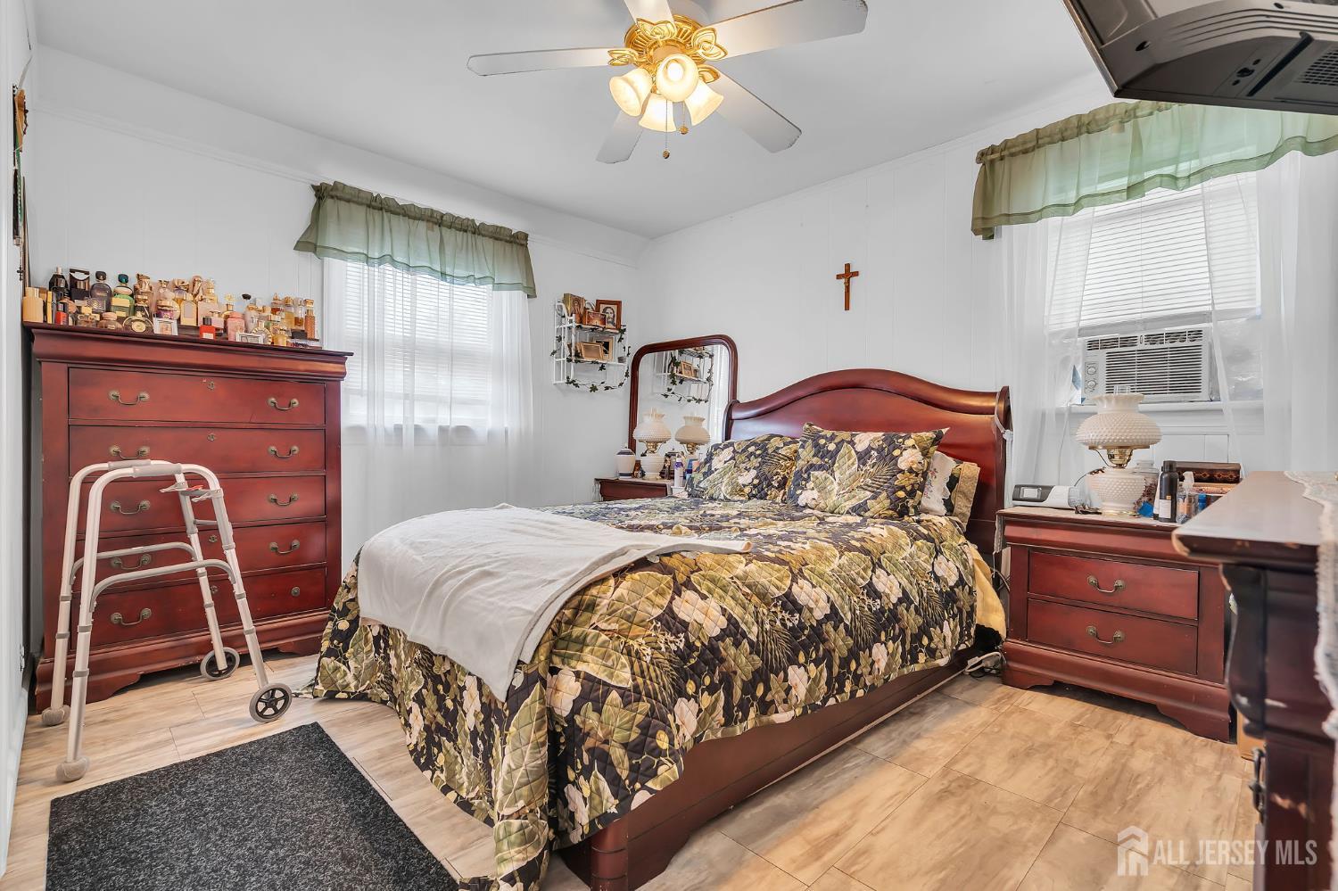38 Susan Lane, East Brunswick, NJ, 08816 image 13