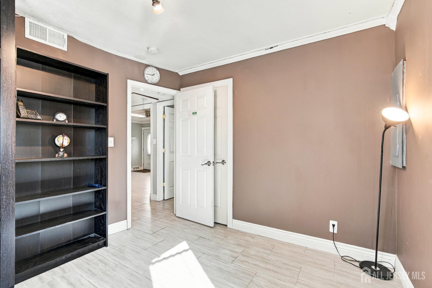 12 E Knollwood Road, Edison, NJ, 08817 image 22