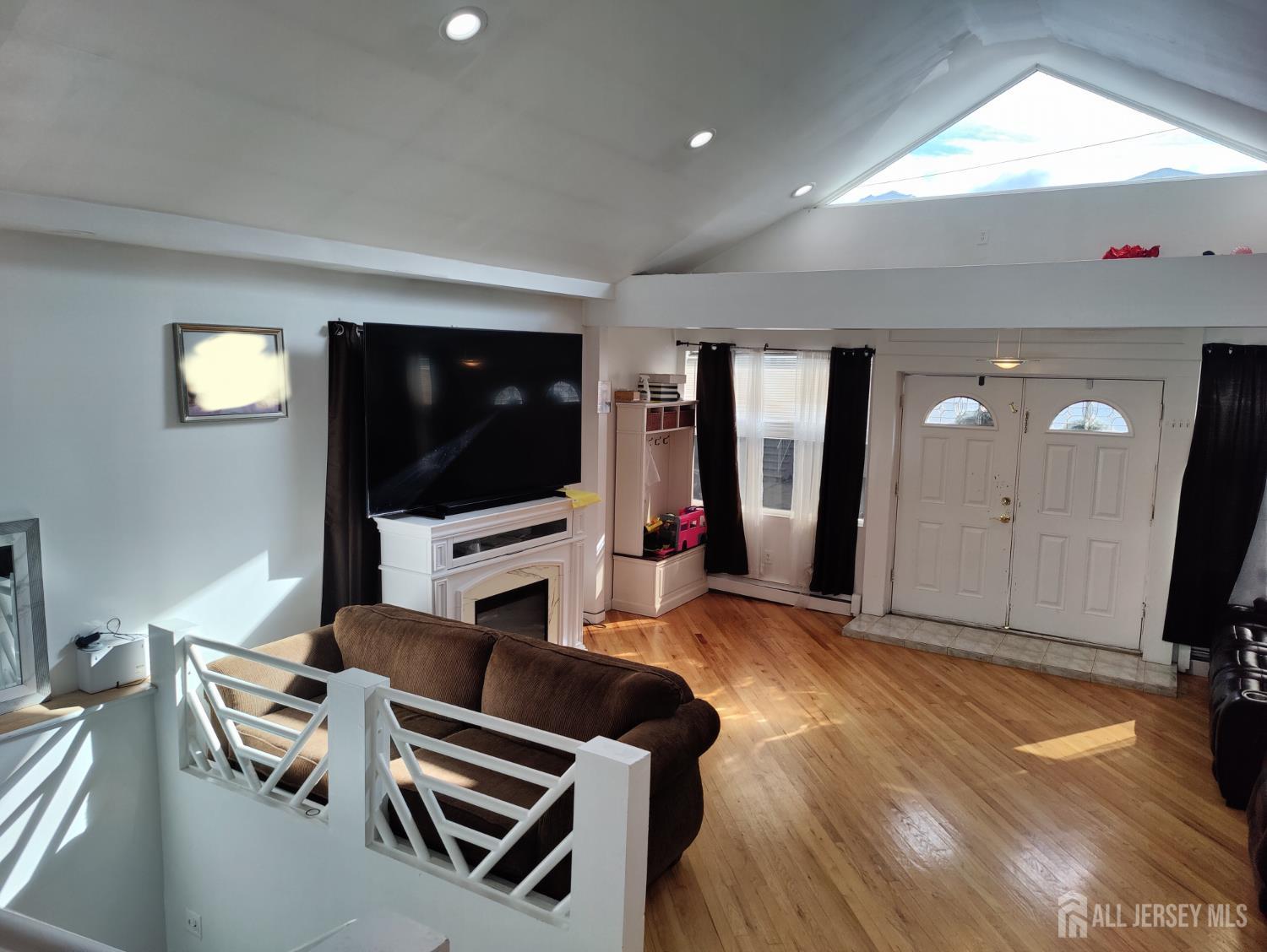 1512 41st Street Image 2